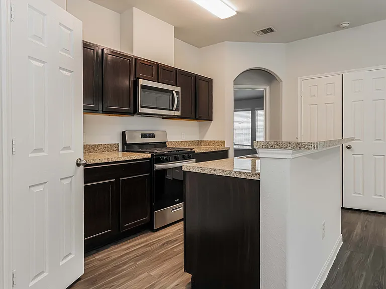 5530 Plantation Forest Dr — Photo 8