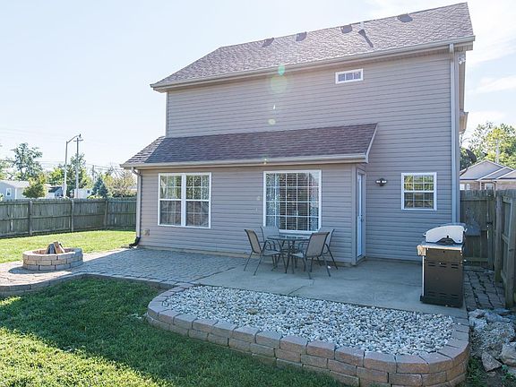 5th image of 252 Baybrook Cir
