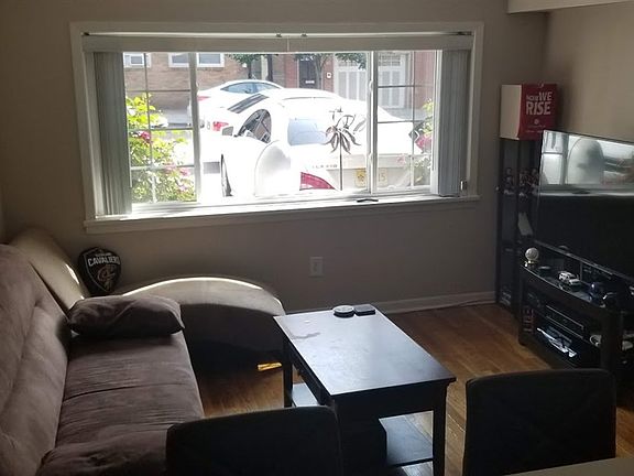 3rd image of 86 Williams Ave