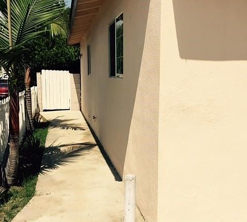 4th image of 11701 Magnolia St