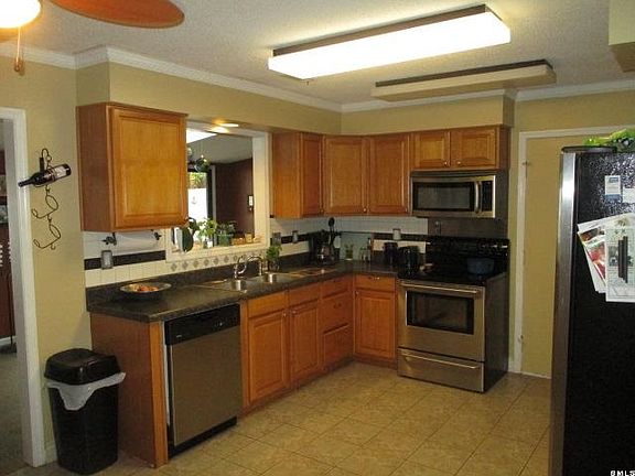 3rd image of 5954 Pleasant Farm Dr