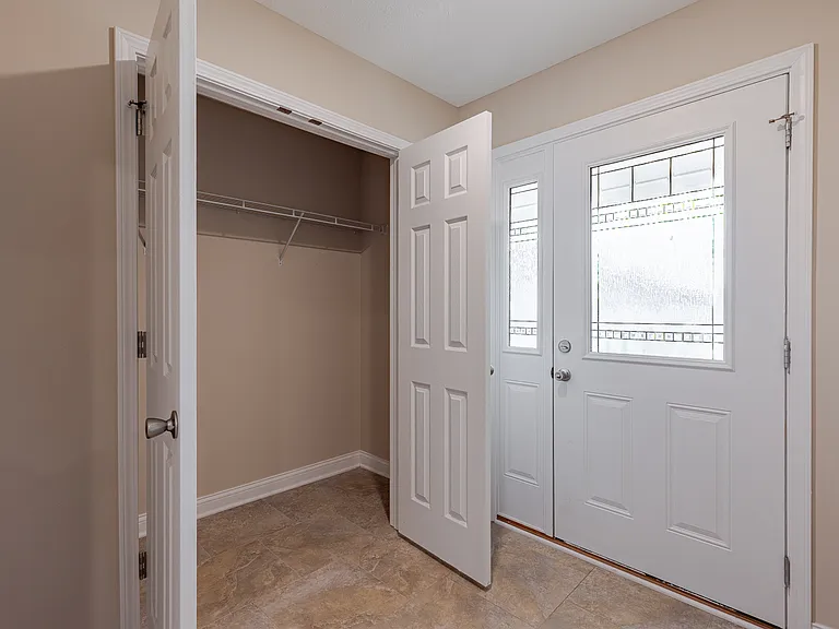 305 Breckinridge Cir — Photo 9
