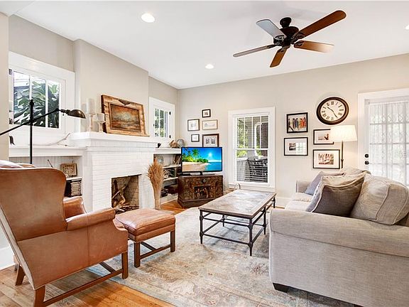3rd image of 534 N Summerlin Ave