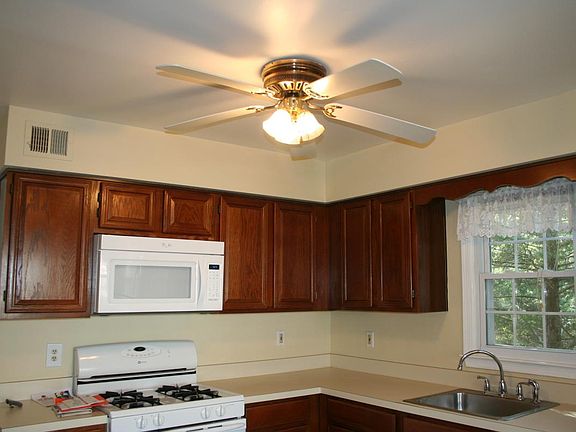 5th image of 13229 Ladybank Ln