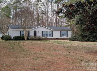 6846 Potter Rd, Matthews, NC 28104