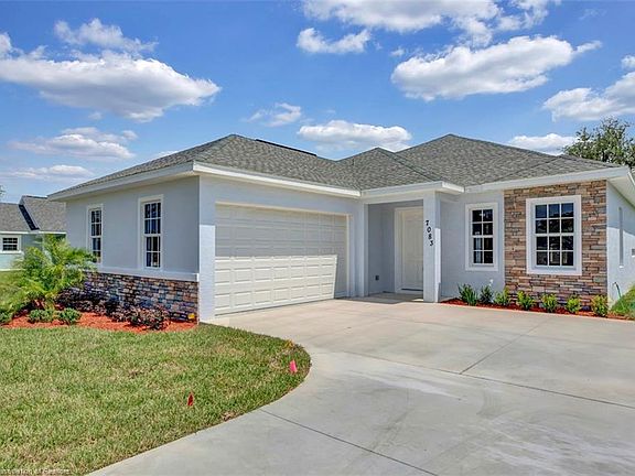 2nd image of 7083 Strafford Oaks Dr