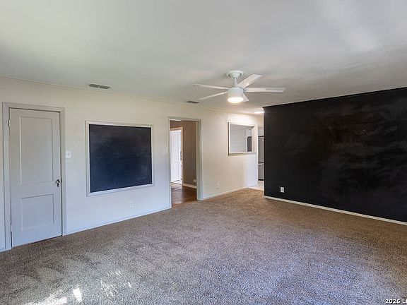 4th image of 439 ASTOR ST