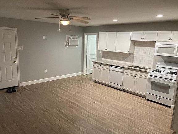 4th image of 4403 W Jasmine St