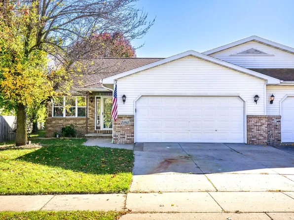 2083 Autumn Ln, Kaukauna, WI 54130