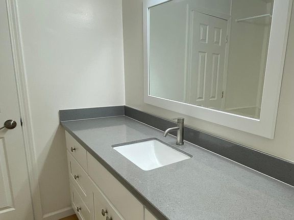 5th image of 438 Gabilan St #6