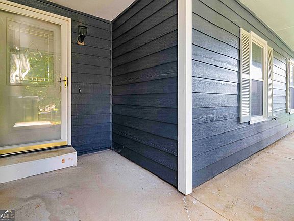 3rd image of 3820 Forsythia Way