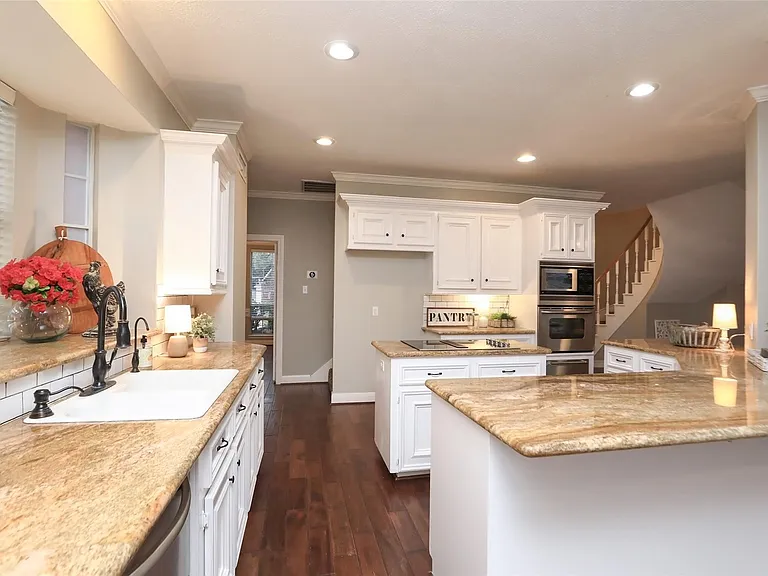 7906 Tizerton Ct — Photo 20
