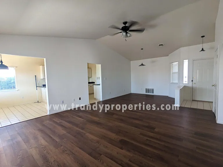 4501 Atlantic St — Photo 4