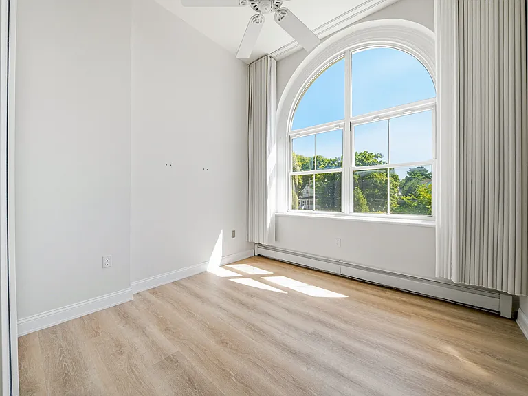 145 Glenwood St #304 — Photo 31