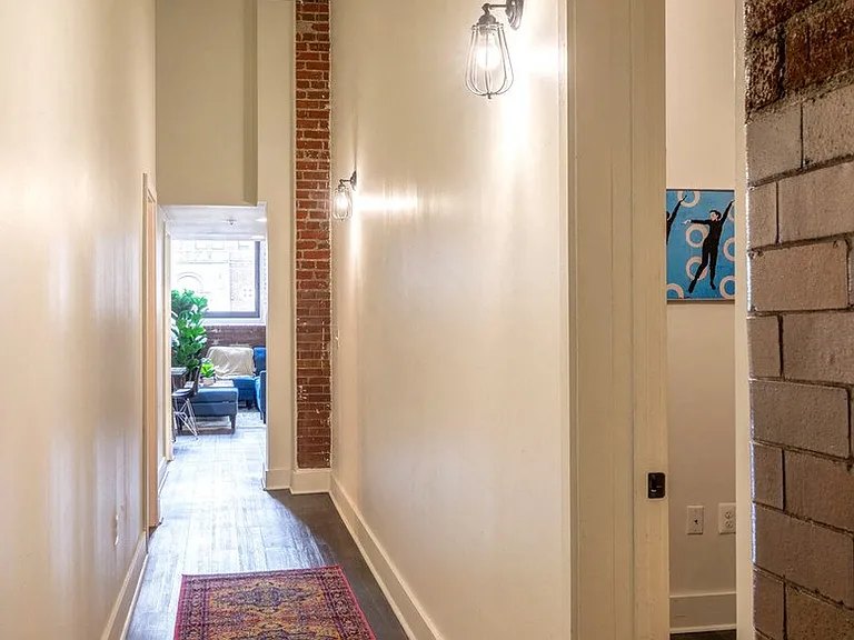 West Lofts Apartments — Photo 17