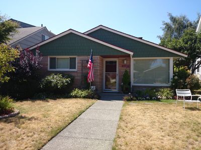 3907 40th Ave SW, Seattle, WA, 98116