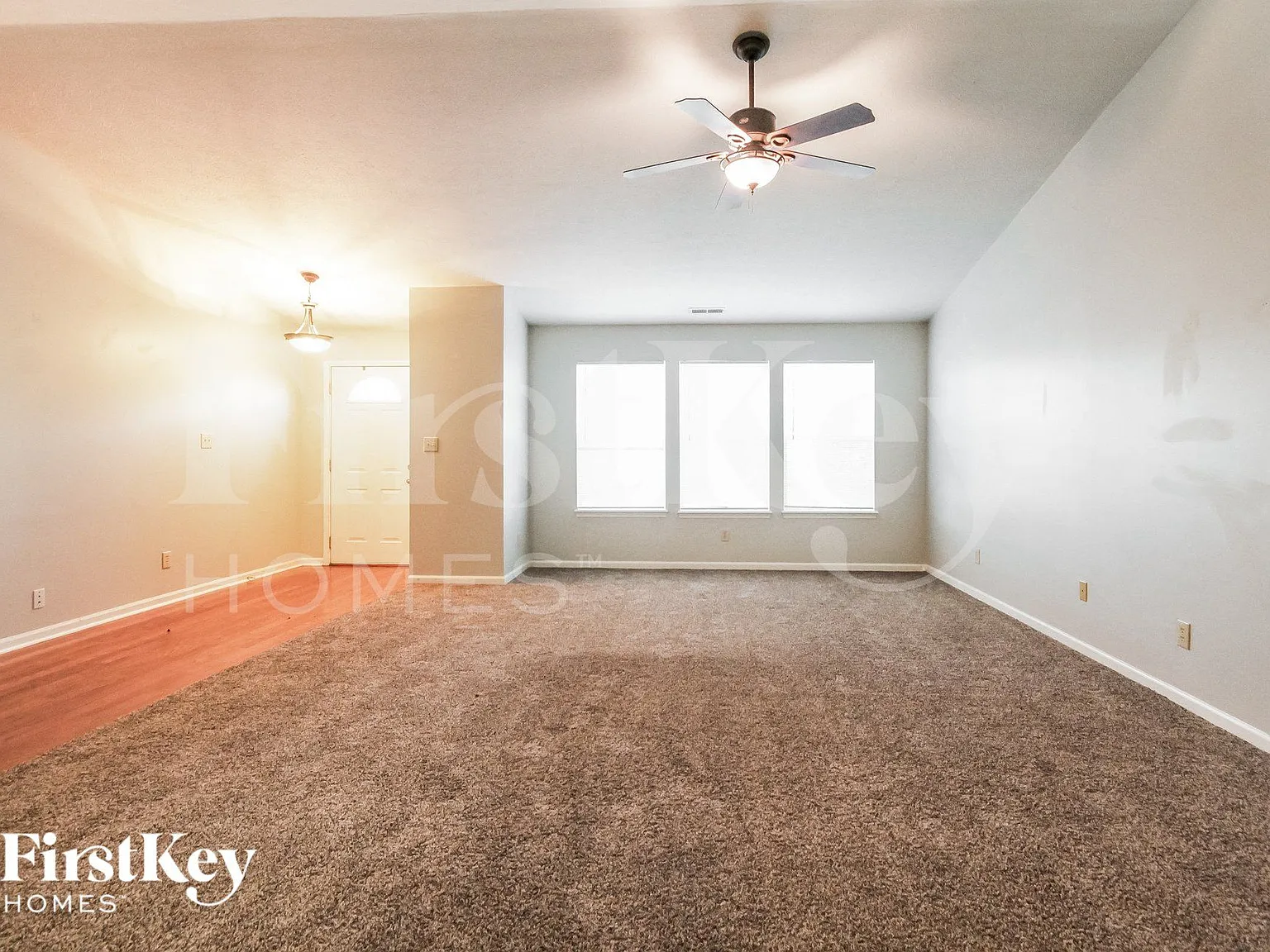 3 bed, 2.0 bath, 1666 sqft, $2,240 — Photo 3