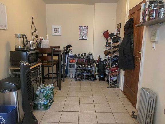 2nd image of 3234 33rd St APT 2R