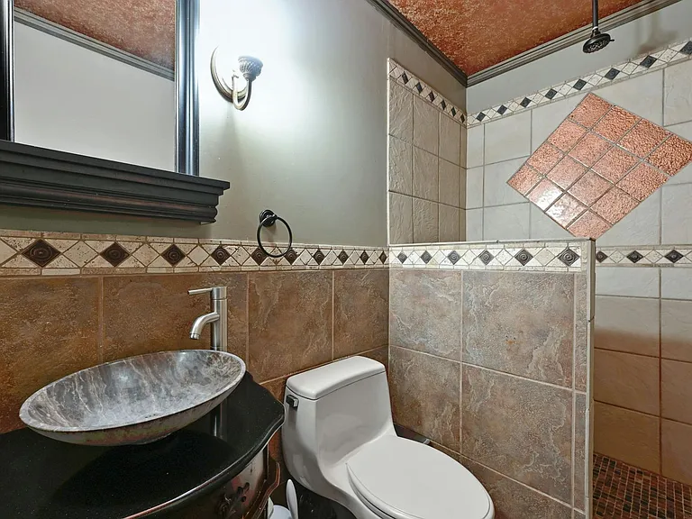 2829 San Gabriel St — Photo 12