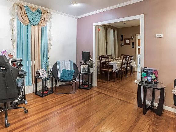 2nd image of 517 Thieriot Ave
