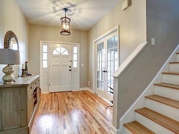 4th image of 120 Brookshire Lake Dr