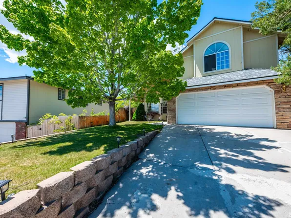32 Manzanita Ter, Carson City, NV 89706