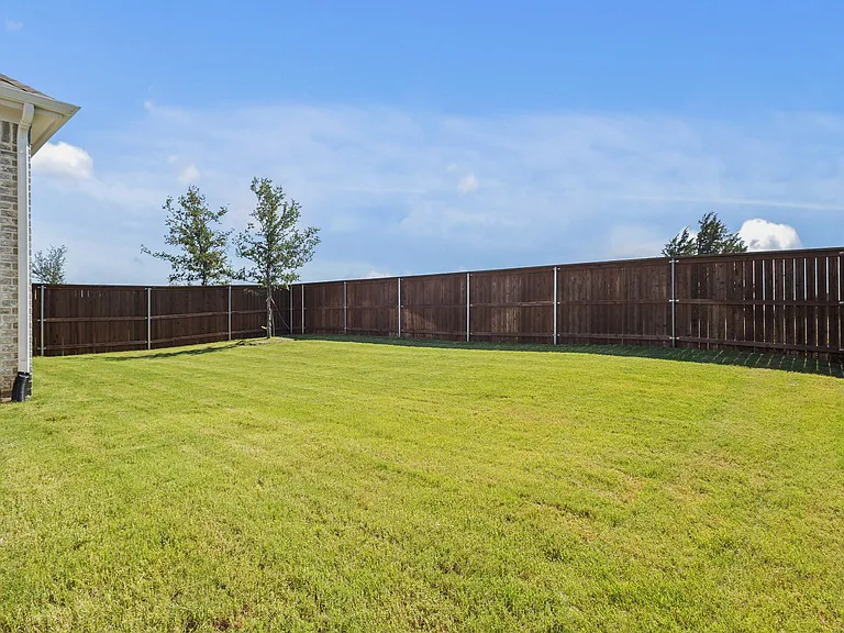 1825 Rough Ridge Trl — Photo 26