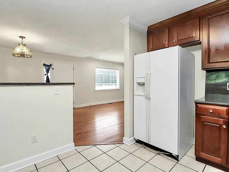 1005 Rainbow Dr — Photo 15