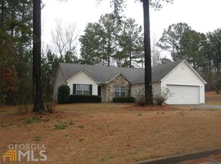 1390 Timber Walk Dr, Loganville, GA 30052