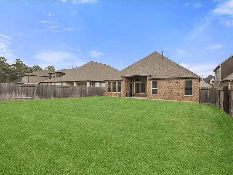 24727 Horsetooth Dr — Photo 22