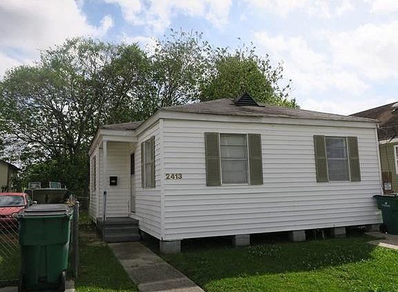 2nd image of 2413 Stafford St