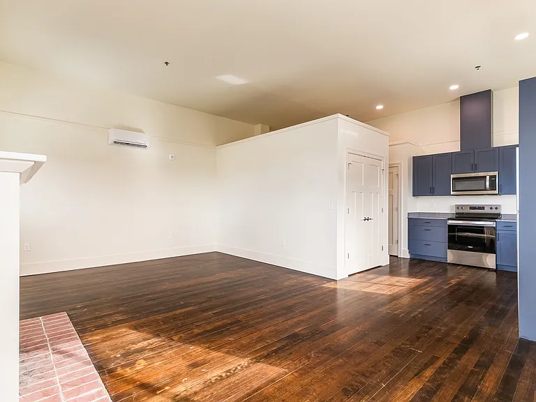 720 Murdock St — Photo 17
