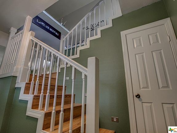 4th image of 612 Mockingbird Dr