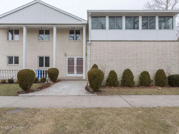 154-70 11th Avenue image 1 of 18