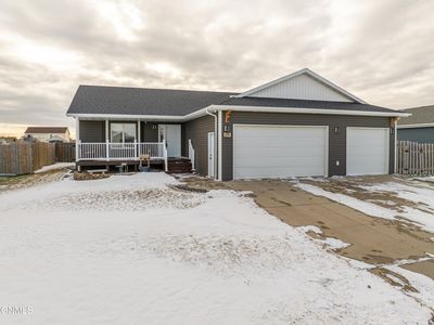 29 McGinnis Way, Bismarck, ND, 58504