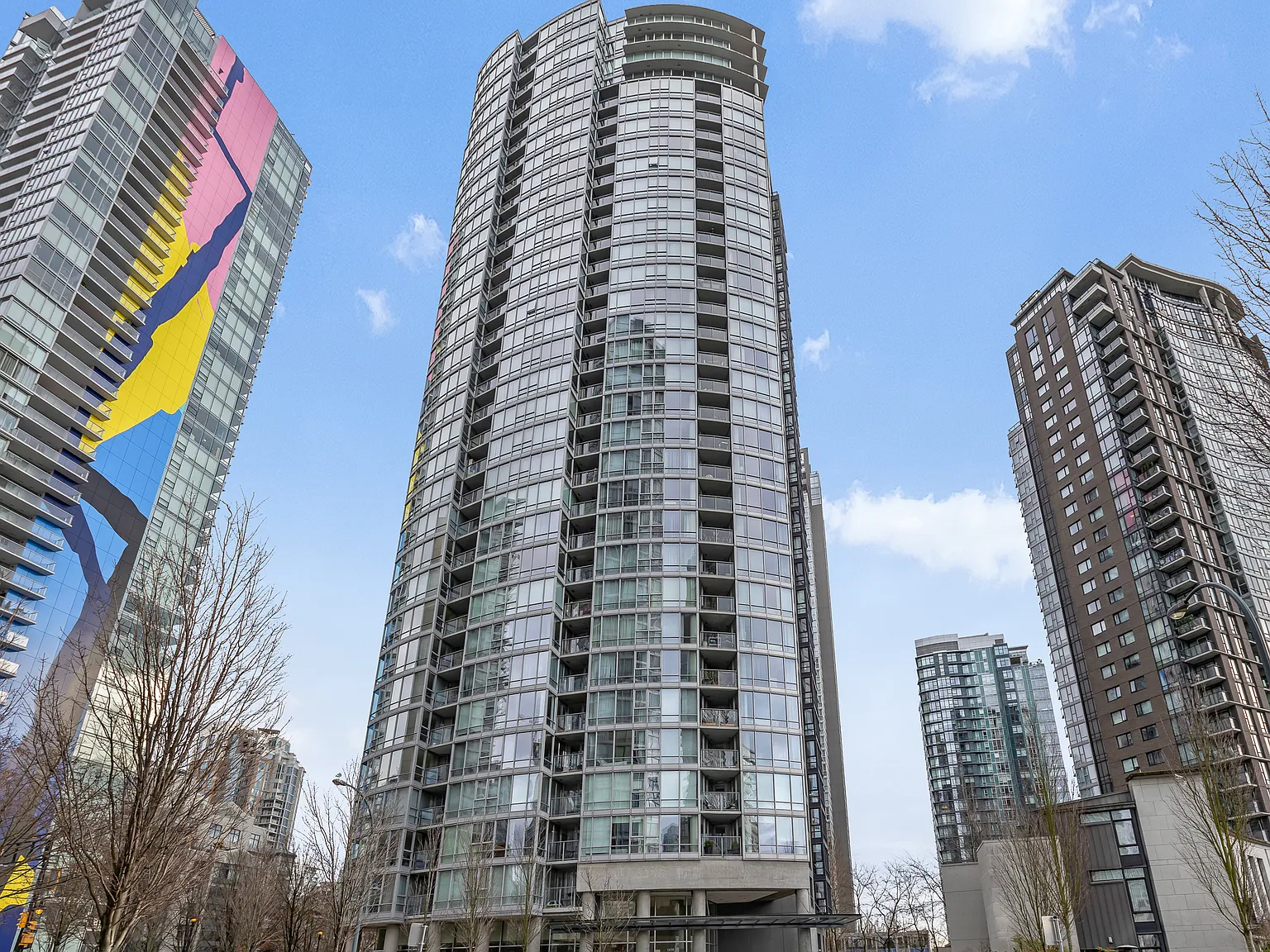 1495 Richards Street Vancouver — Photo 1