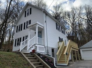 133 Wanoosnoc Rd, Fitchburg, MA 01420