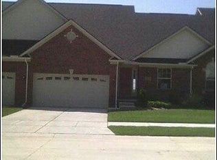 20236 Doves Point, Brownstown, MI 48183