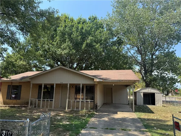 310 S 41st St, Van Buren, AR 72956