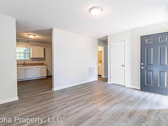 5th image of 21 Burgess Ave