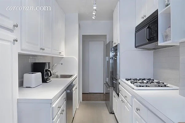 Sold by Corcoran | media 12