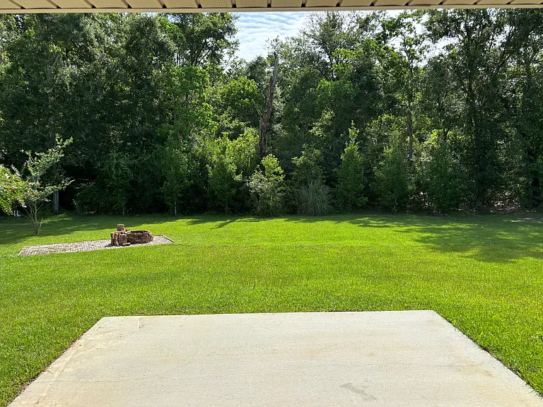 3860 Chesterfield Ln — Photo 3