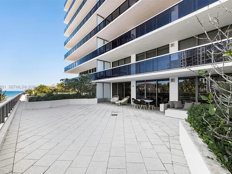 5875 Collins Ave #503 — Photo 15