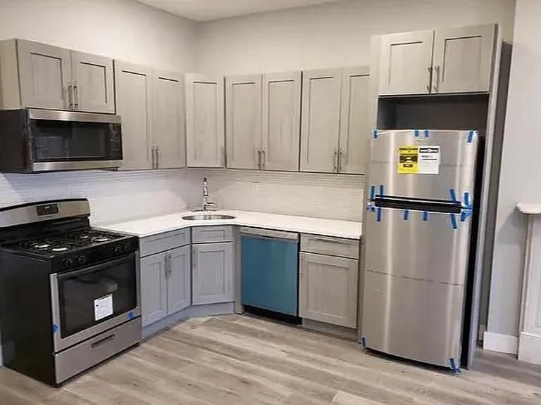 372 Forrest St #2A — Photo 5