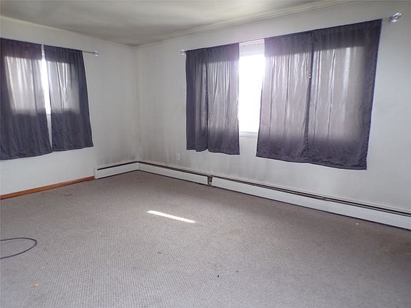 3rd image of 58 High St