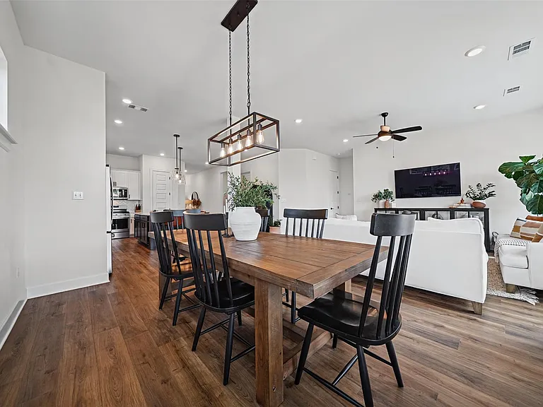 356 Crimson Sky Ct — Photo 23