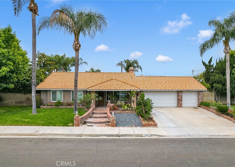 215 Ishbell Ct, Riverside, CA 92507 Zillow