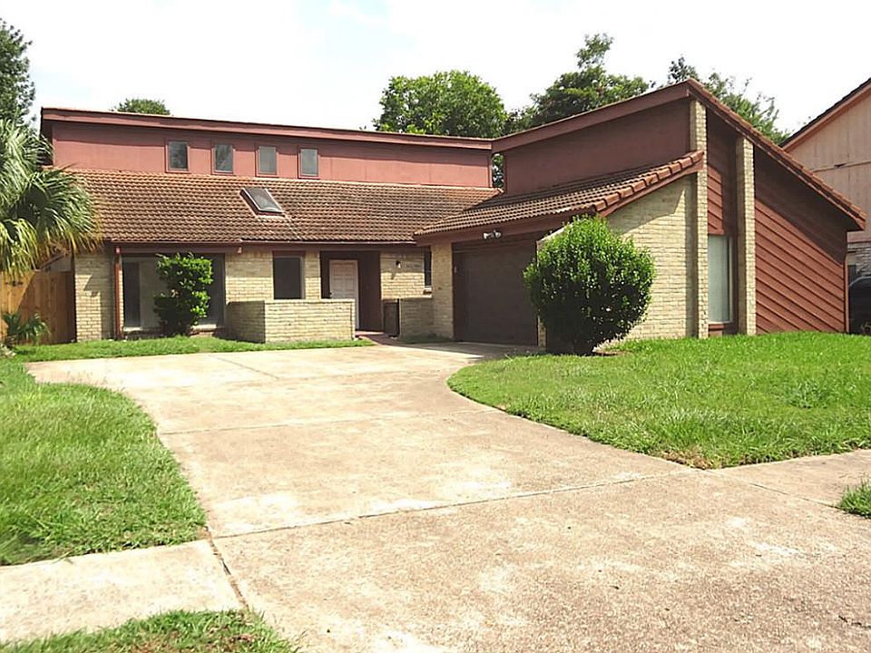 1st image of 6022 Gallant Forest Dr