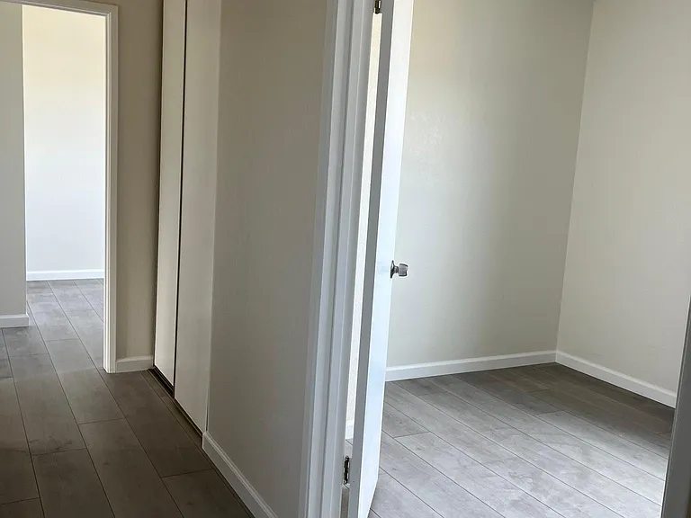 178 Saint Michaels Ct — Photo 9