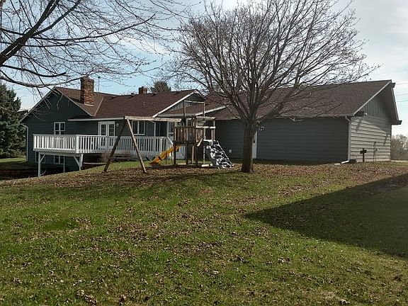 3rd image of 18781 Cedar Ave